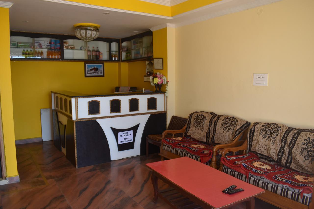 Hotel Snow Flake Rāmpur Exterior foto